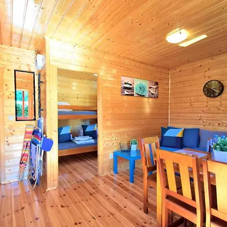 Chalet Letniskowe Bursztynek Dabki