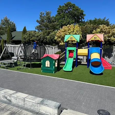 בקתה Letniskowe Bursztynek Z Basenem *