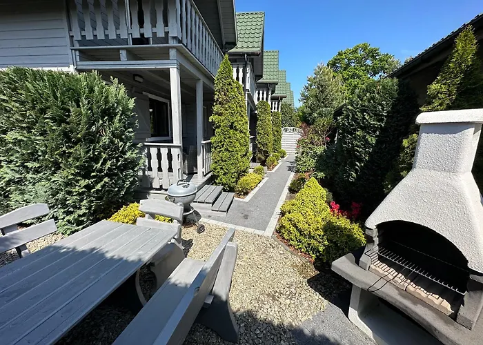 Letniskowe Bursztynek Z Basenem Alpesi faház